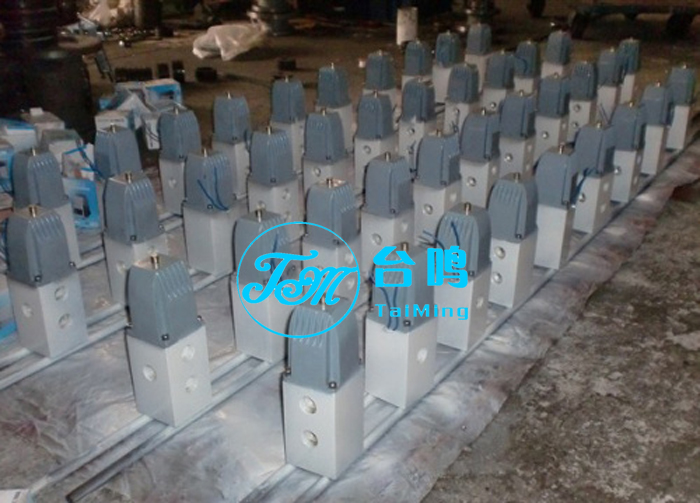 ��λ��ͨ늴��y���̰���